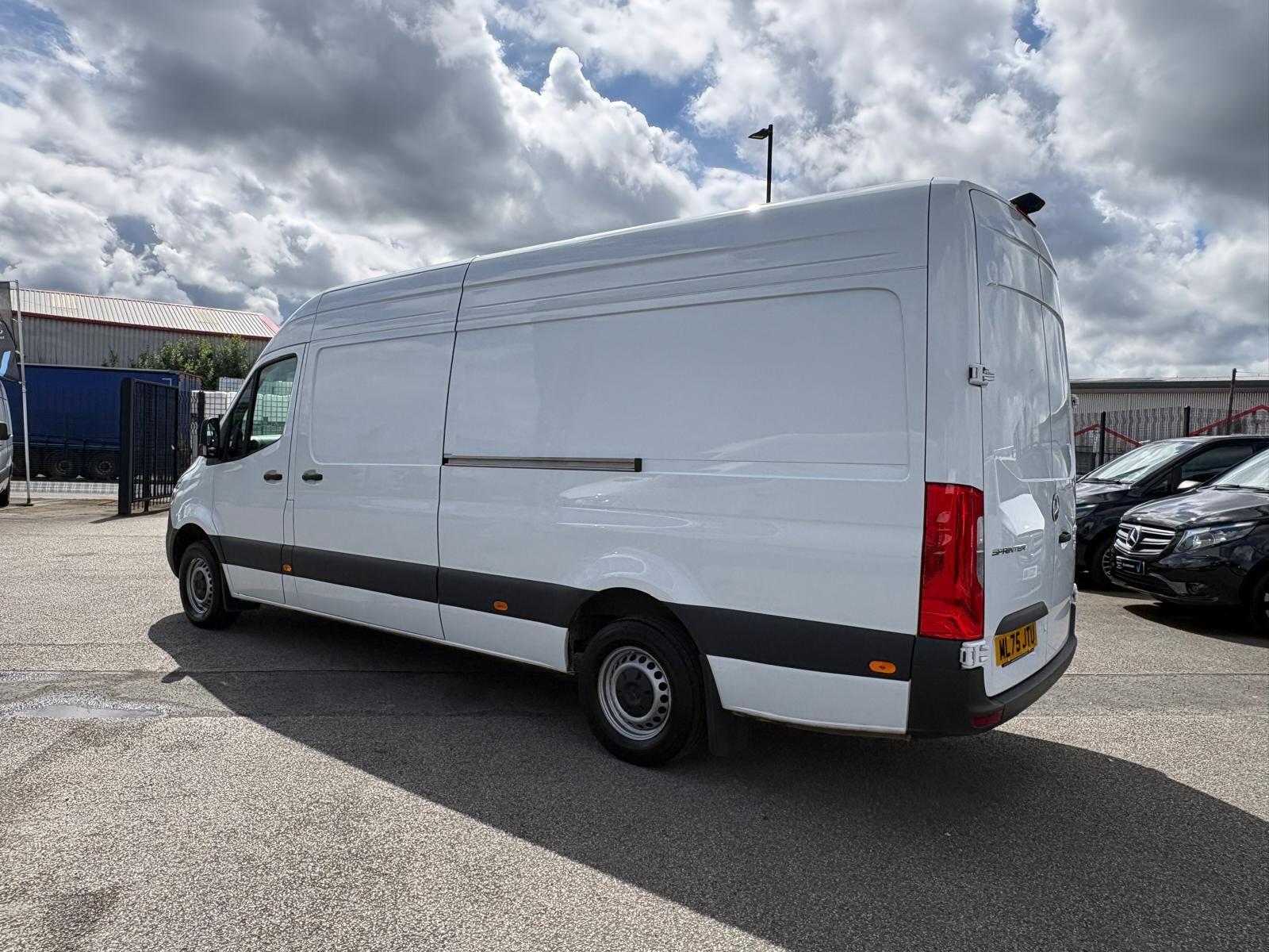 Mercedes-Benz Sprinter